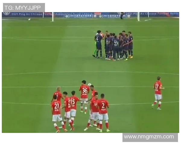 重庆滑板队战术之争引发热议球迷与教练的观点碰撞