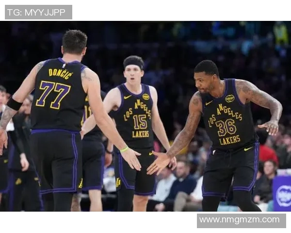 湖人对决掘金精彩回顾与赛后分析全面解读0811赛事亮点与球员表现