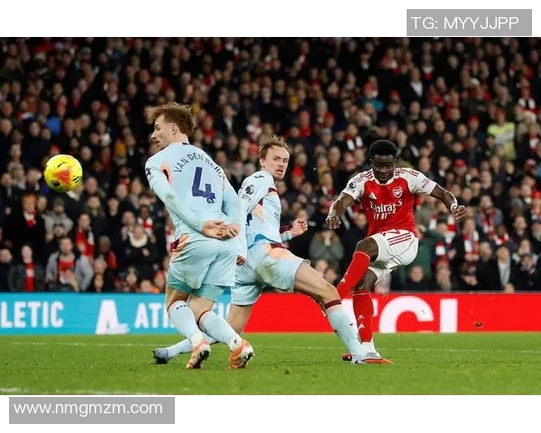 萨卡在球场上的成长之路与未来展望：从天才少年到英超明星的蜕变历程