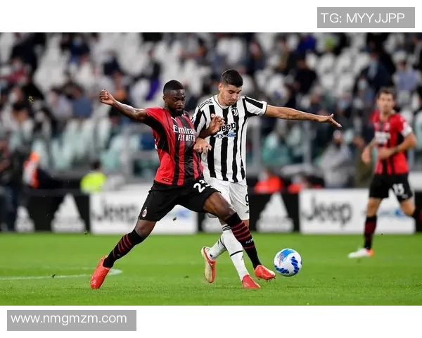 04年经典对决AC米兰与尤文图斯的巅峰之战回顾与分析