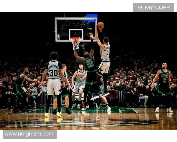 文班亚马法国队首秀狂砍27分震撼意大利引发NBA球探热切关注